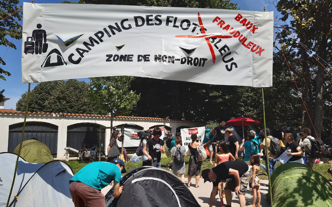 Alda installe un camping à la Sous-Préfecture de Bayonne pour dénoncer les baux frauduleux